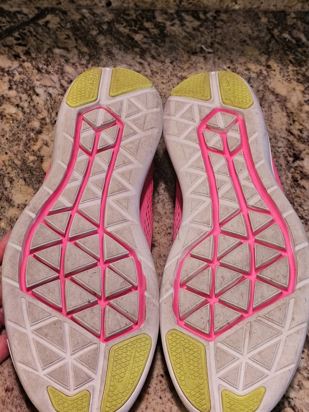 Nike Mens Flex 2016 RN Running Shoes in Neon Pink and Yellow Gradient - Picture 6 of 11